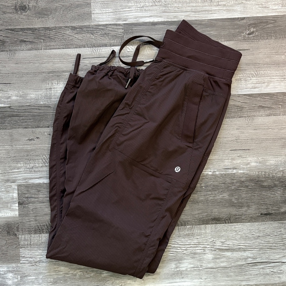 Lululemon dance studio pants ( brown )